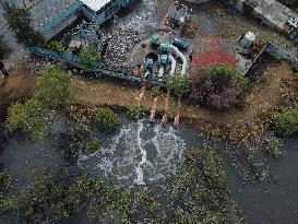 Sudden Rains Flood the Streets - Mexico City