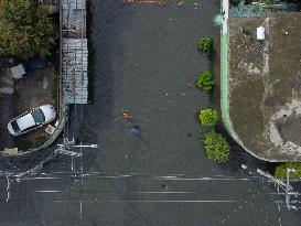 Sudden Rains Flood the Streets - Mexico City
