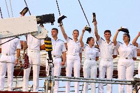 Princess Leonor Arriving On Board Juan Sebastian Elcano - NYC
