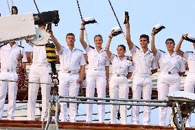 Princess Leonor Arriving On Board Juan Sebastian Elcano - NYC
