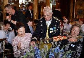 UKRAINIAN CHILDREN ROYAL PALACE