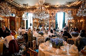 UKRAINIAN CHILDREN ROYAL PALACE