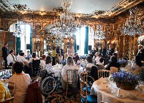 UKRAINIAN CHILDREN ROYAL PALACE