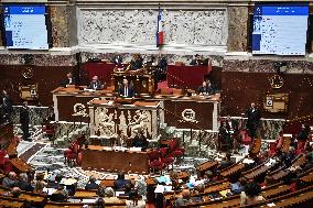 Speeches before a Motion de censure vote at the National Assembly FA