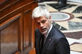 Speeches before a Motion de censure vote at the National Assembly FA