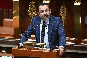 Speeches before a Motion de censure vote at the National Assembly FA