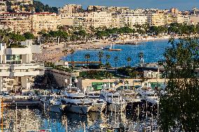 Illustration - Cannes Croisette