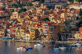 Illustration - French Riviera