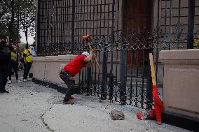 CNTE Teachers Unrest to Demand 100% Salary Increase - Mexico City