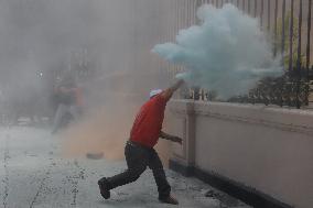 CNTE Teachers Unrest to Demand 100% Salary Increase - Mexico City