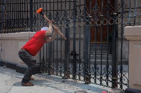 CNTE Teachers Unrest to Demand 100% Salary Increase - Mexico City