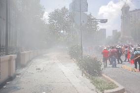 CNTE Teachers Unrest to Demand 100% Salary Increase - Mexico City