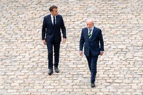 Emmanuel Macron welcomes Lula Da Silva to Les Invalides - Paris AJ