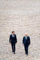 Emmanuel Macron welcomes Lula Da Silva to Les Invalides - Paris AJ