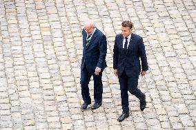 Emmanuel Macron welcomes Lula Da Silva to Les Invalides - Paris AJ