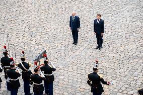Emmanuel Macron welcomes Lula Da Silva to Les Invalides - Paris AJ