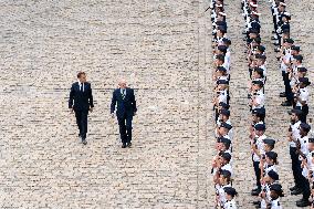 Emmanuel Macron welcomes Lula Da Silva to Les Invalides - Paris AJ