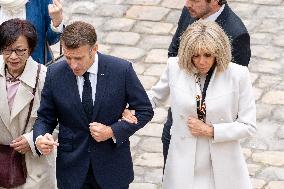 Emmanuel Macron welcomes Lula Da Silva to Les Invalides - Paris AJ