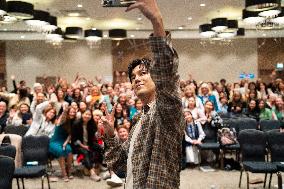 Dimash Qudaibergen Meets his Fans in London