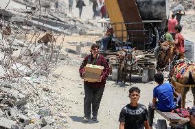 Palestinians Return Home - Gaza