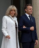 Macron Welcomes Lula At Elysse - Paris