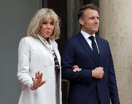 Macron Welcomes Lula At Elysse - Paris