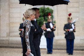 Emmanuel Macron welcomes Luiz Inacio Lula da Silva for a State diner at the Elysee - Paris