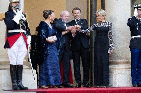 Emmanuel Macron welcomes Luiz Inacio Lula da Silva for a State diner at the Elysee - Paris