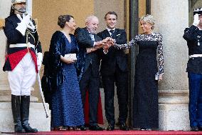 Emmanuel Macron welcomes Luiz Inacio Lula da Silva for a State diner at the Elysee - Paris