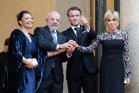 Emmanuel Macron welcomes Luiz Inacio Lula da Silva for a State diner at the Elysee - Paris