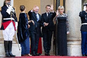 Emmanuel Macron welcomes Luiz Inacio Lula da Silva for a State diner at the Elysee - Paris