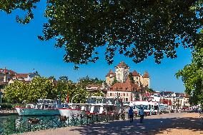 Illustration - The Alps in Summer