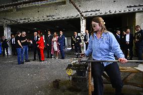 NATIONAL DAY 2025 ROYAL COUPLE VISITS GLASSBLOWING SCHOOL