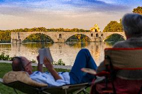Illustration - Avignon