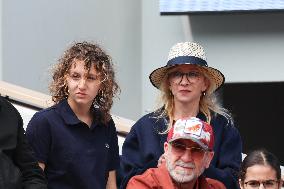 2025 French Open - Celebrities In Stand Day 14 NB