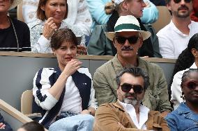 2025 French Open - Celebrities In Stand Day 14 NB