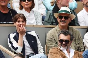 2025 French Open - Celebrities In Stand Day 14 NB