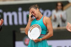 2025 French Open - Celebrities In Stand Day 14 NB