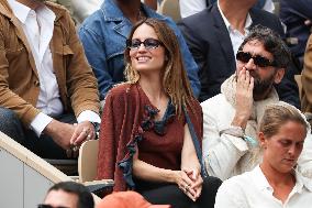 2025 French Open - Celebrities In Stand Day 14 NB