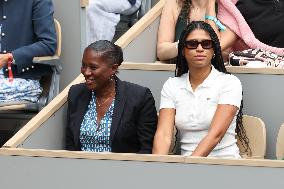 2025 French Open - Celebrities In Stand Day 14 NB