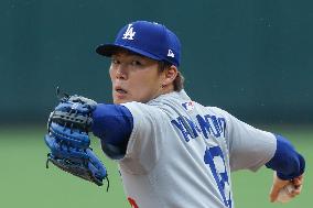 Baseball:Yoshinobu Yamamoto