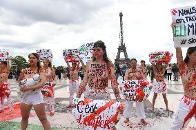 Gaza Protest By FEMEN At Trocadero - Paris
