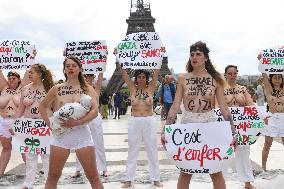 Gaza Protest By FEMEN At Trocadero - Paris