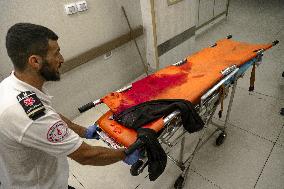 Two Injured And One Killed For Crossing Separation Wall - Palestine