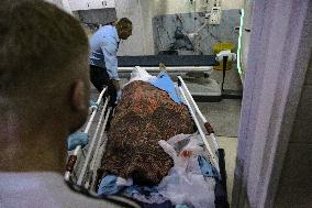Two Injured And One Killed For Crossing Separation Wall - Palestine