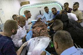 Two Injured And One Killed For Crossing Separation Wall - Palestine