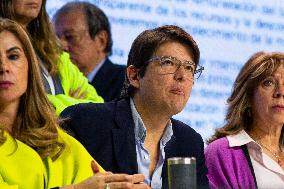 Miguel Uribe Turbay during Political Gathering