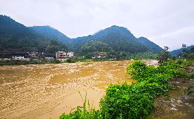Liangjinang River Water Level Rose