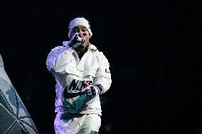 Myke Towers Live In London