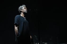 Massive Attack In Concert - Paris